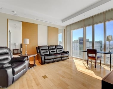 3750 Las Vegas Boulevard - Photo Thumbnail 2