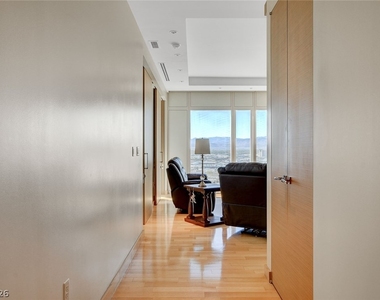 3750 Las Vegas Boulevard - Photo Thumbnail 9