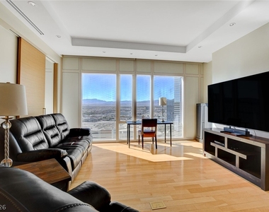 3750 Las Vegas Boulevard - Photo Thumbnail 1