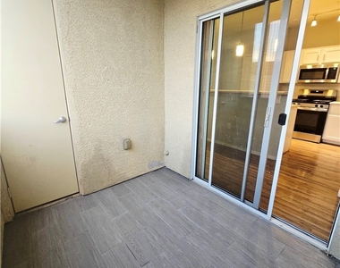 4028 Smokey Fog Avenue - Photo Thumbnail 22
