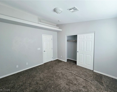 521 Newberry Springs Drive - Photo Thumbnail 18