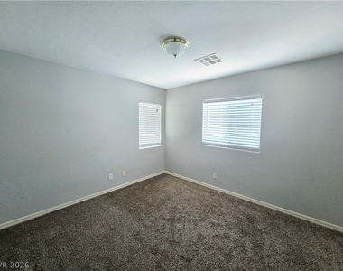 521 Newberry Springs Drive - Photo Thumbnail 13