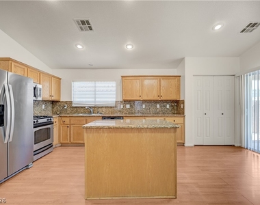 8545 Hidden Pines Avenue - Photo Thumbnail 8