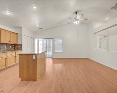 8545 Hidden Pines Avenue - Photo Thumbnail 7