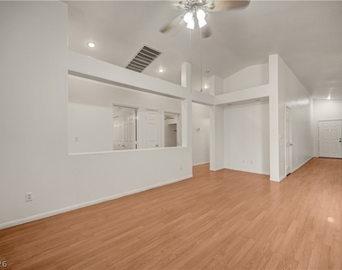 8545 Hidden Pines Avenue - Photo Thumbnail 14