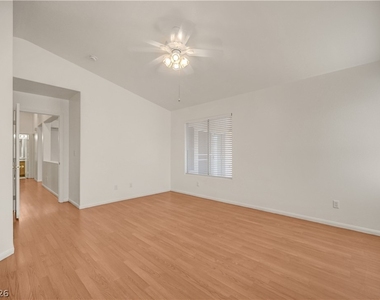 8545 Hidden Pines Avenue - Photo Thumbnail 20