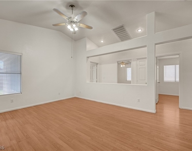 8545 Hidden Pines Avenue - Photo Thumbnail 13
