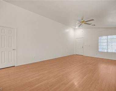 8545 Hidden Pines Avenue - Photo Thumbnail 5