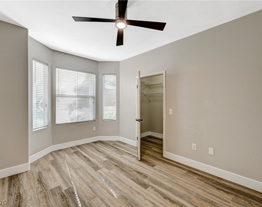 10001 Peace Way - Photo Thumbnail 27
