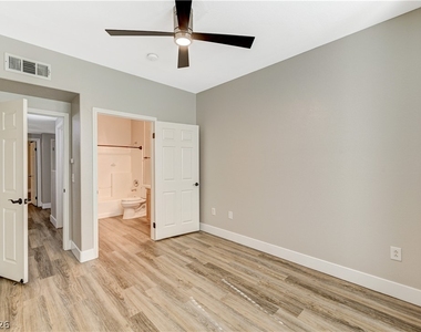 10001 Peace Way - Photo Thumbnail 29
