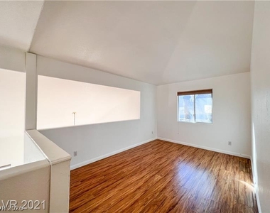 3553 Lazy Sun Lane - Photo Thumbnail 16