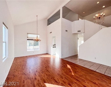 3553 Lazy Sun Lane - Photo Thumbnail 4
