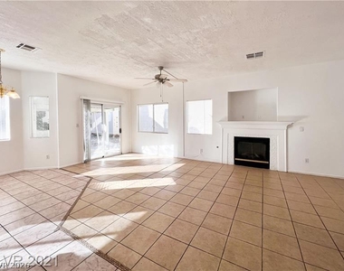 3553 Lazy Sun Lane - Photo Thumbnail 10