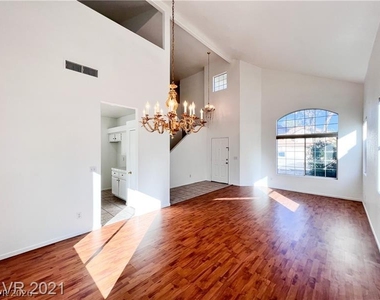 3553 Lazy Sun Lane - Photo Thumbnail 5