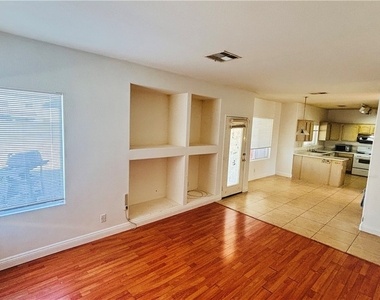 4402 Cinema Avenue - Photo Thumbnail 6