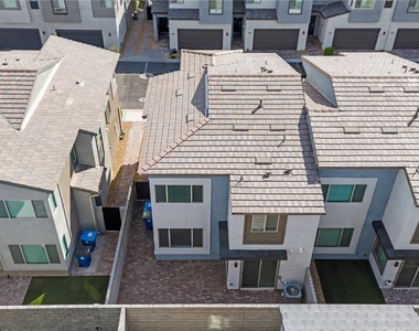 9234 Rampa Street - Photo Thumbnail 41