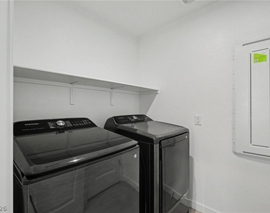 9234 Rampa Street - Photo Thumbnail 25