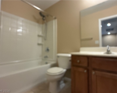 5412 Tinker Toy Avenue - Photo Thumbnail 15
