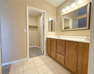 5412 Tinker Toy Avenue - Photo Thumbnail 11