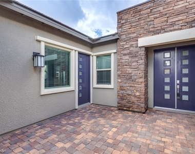 12608 Heritage Heights Drive - Photo Thumbnail 6