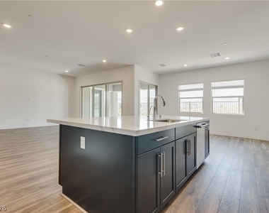 12608 Heritage Heights Drive - Photo Thumbnail 24