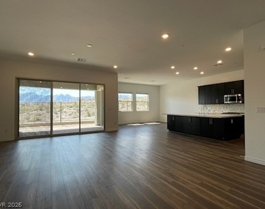 12608 Heritage Heights Drive - Photo Thumbnail 12