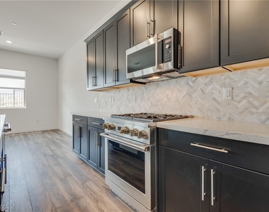 12608 Heritage Heights Drive - Photo Thumbnail 25