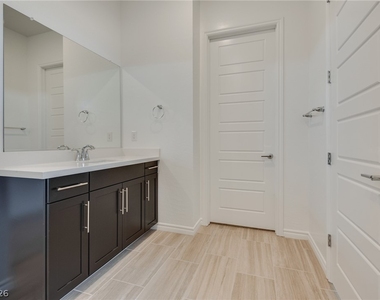 12608 Heritage Heights Drive - Photo Thumbnail 32