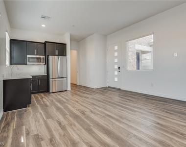 12608 Heritage Heights Drive - Photo Thumbnail 43