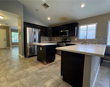 7209 Pisa Avenue - Photo Thumbnail 12