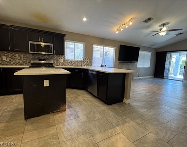 7209 Pisa Avenue - Photo Thumbnail 11