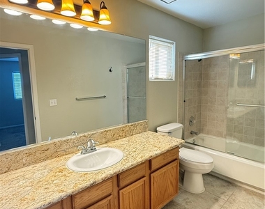 8737 Wintry Garden Avenue - Photo Thumbnail 12