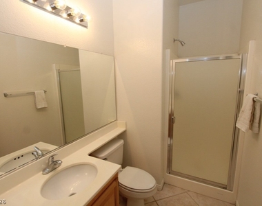 8247 Azure Shores Court - Photo Thumbnail 10