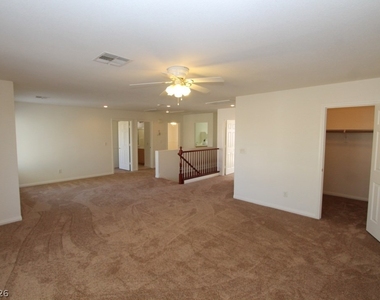 8247 Azure Shores Court - Photo Thumbnail 16