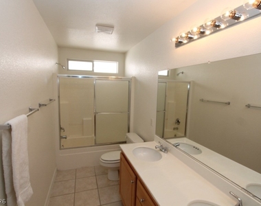 8247 Azure Shores Court - Photo Thumbnail 20