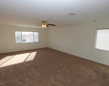 8247 Azure Shores Court - Photo Thumbnail 24