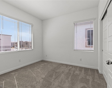615 Camilla Creek Street - Photo Thumbnail 15