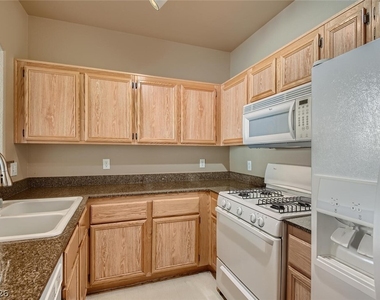 10550 Alexander Road - Photo Thumbnail 9