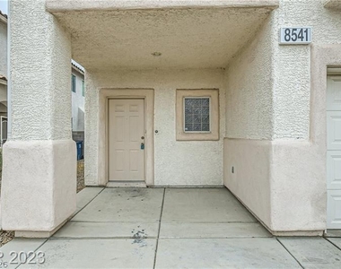 8541 Lost Gold Avenue - Photo Thumbnail 2