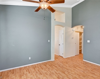 7709 Beach Falls Court - Photo Thumbnail 9