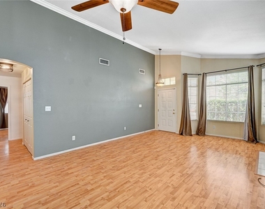 7709 Beach Falls Court - Photo Thumbnail 10