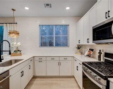 3568 Anastagio Lane - Photo Thumbnail 27