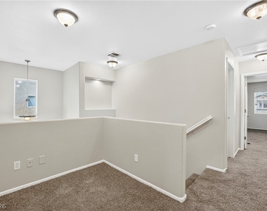 9132 Blue Raven Avenue - Photo Thumbnail 16