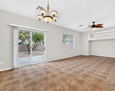 9132 Blue Raven Avenue - Photo Thumbnail 7
