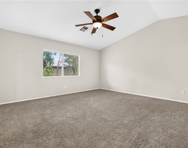 9132 Blue Raven Avenue - Photo Thumbnail 17