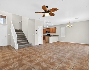 9132 Blue Raven Avenue - Photo Thumbnail 4