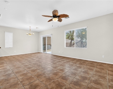 9132 Blue Raven Avenue - Photo Thumbnail 3