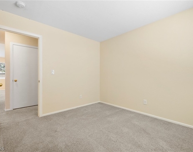 6420 Kenya Springs Street - Photo Thumbnail 16