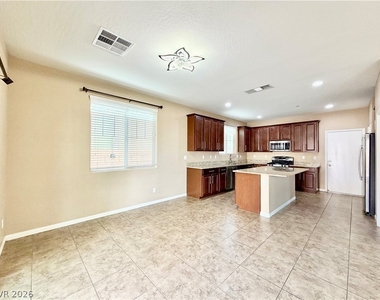 470 Fortissimo Street - Photo Thumbnail 23