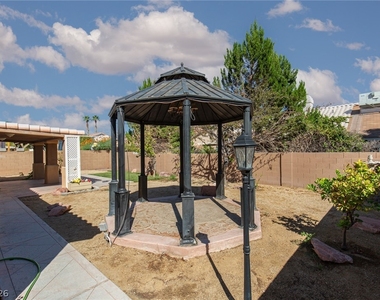 7900 White Grass Avenue - Photo Thumbnail 28